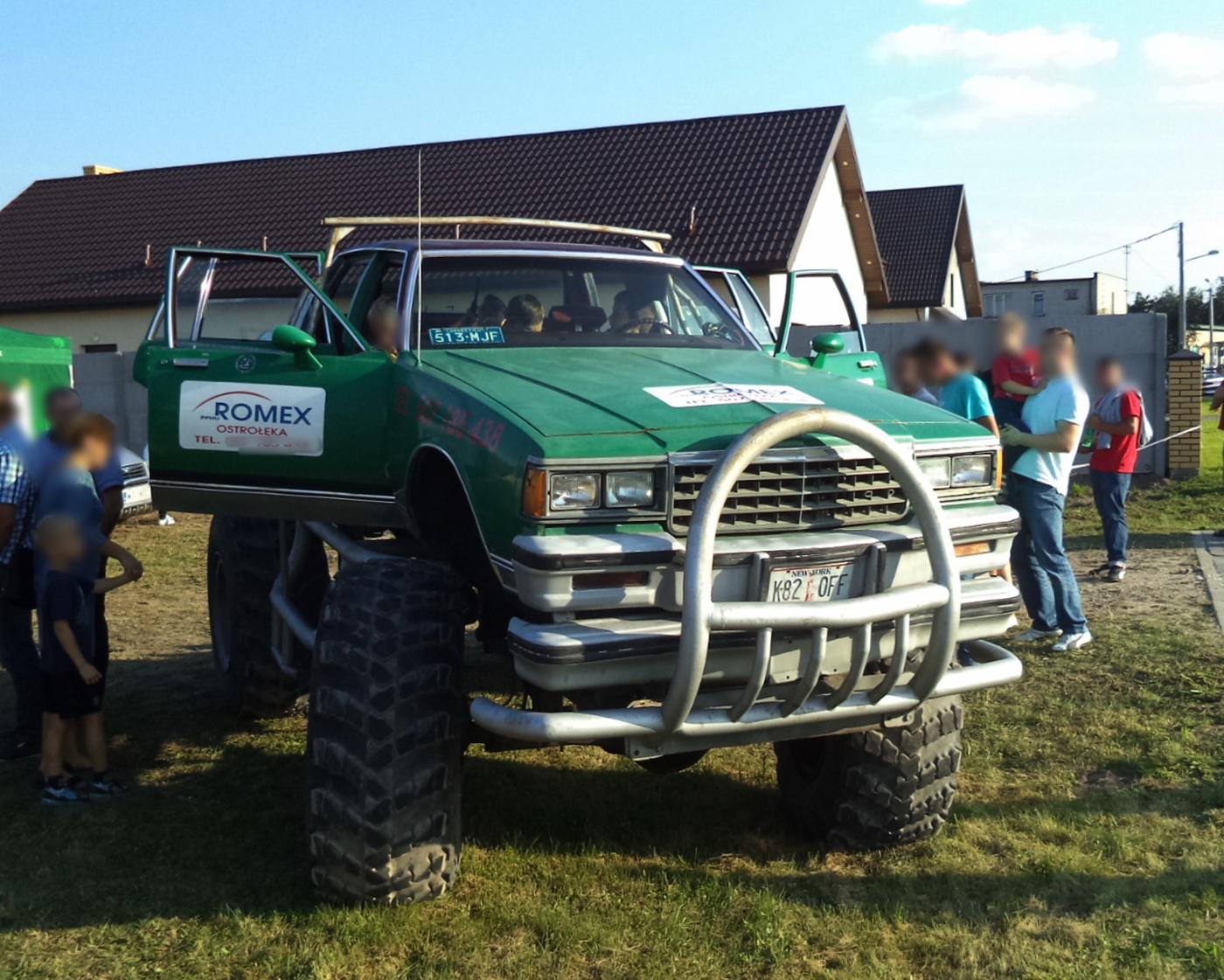 513 MJF, License plate without vehicle 