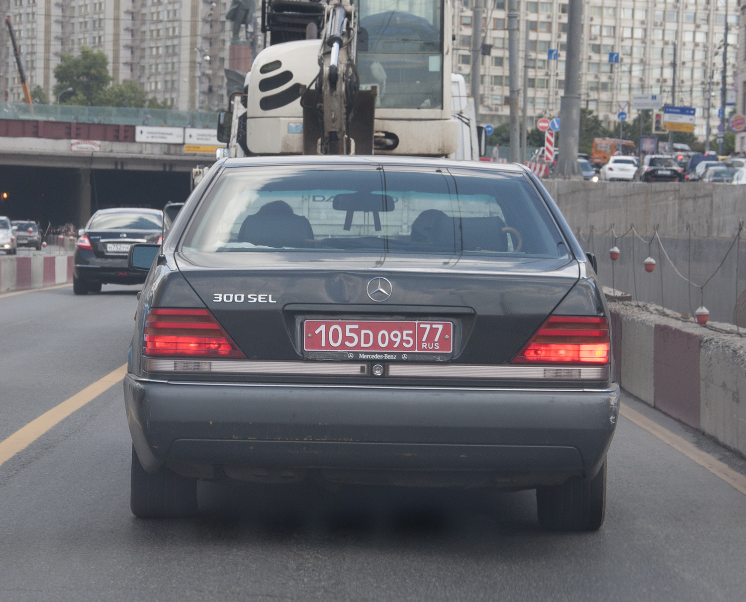 105 D 095 77, Mercedes-Benz S-Klasse 5th gen Sedan (W140/V140), 1991–1998