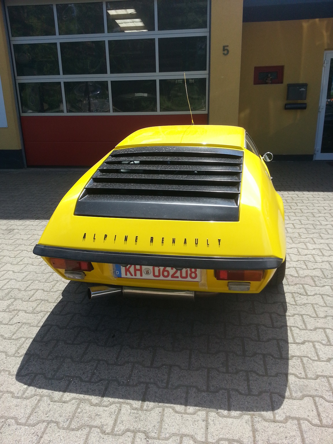 KH 06208, Alpine A310 