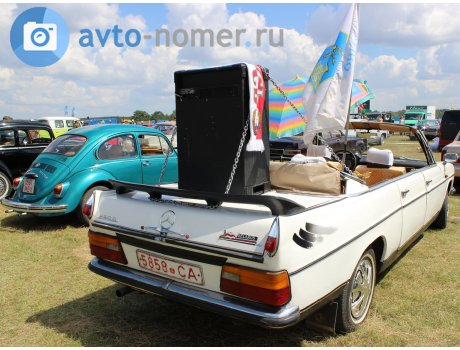 5858 CA, Mercedes-Benz E-Klasse