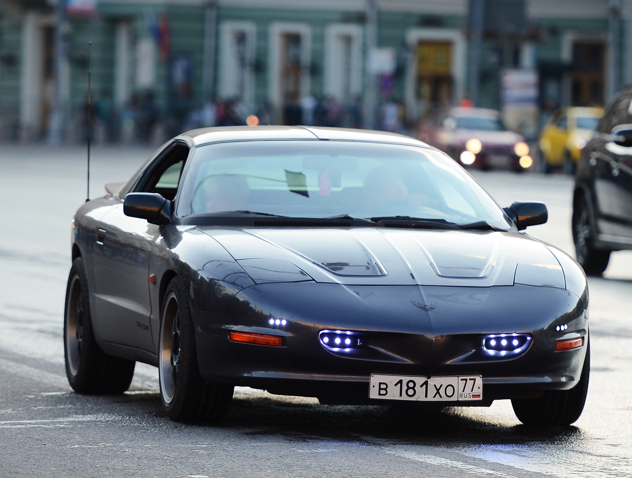 в 181 хо 77, Pontiac Firebird 4th gen Coupé (87; F-body), 1992–1997