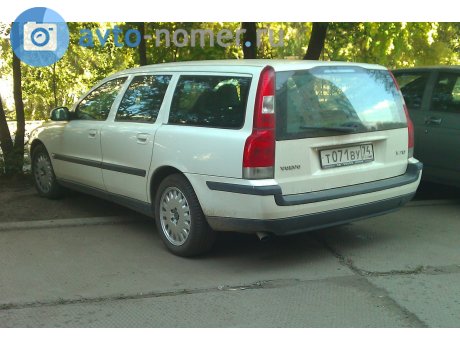 т071ву74, Volvo V70
