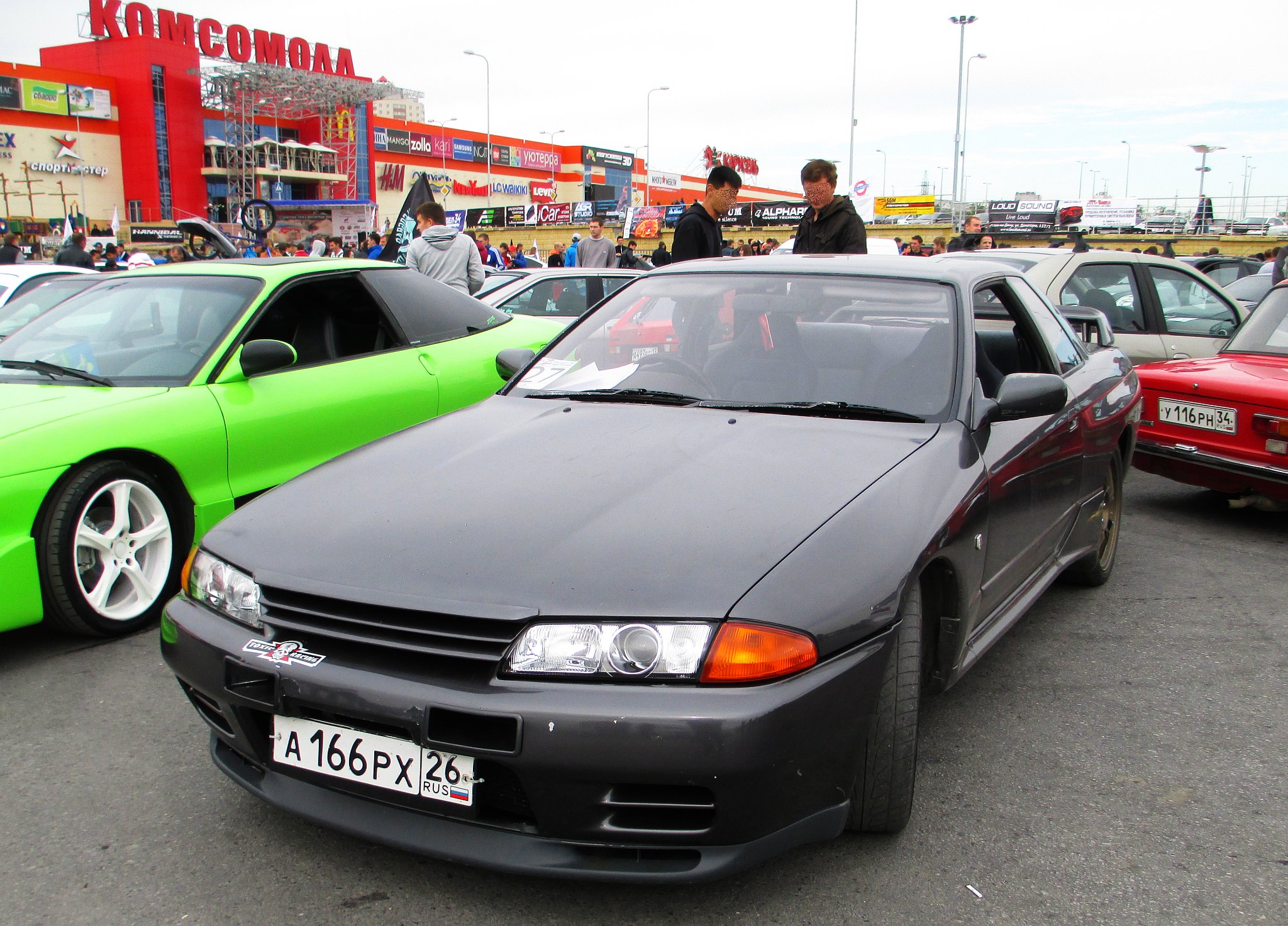 а 166 рх 26, Nissan Skyline 8th gen Coupé (R32), 1989–1993