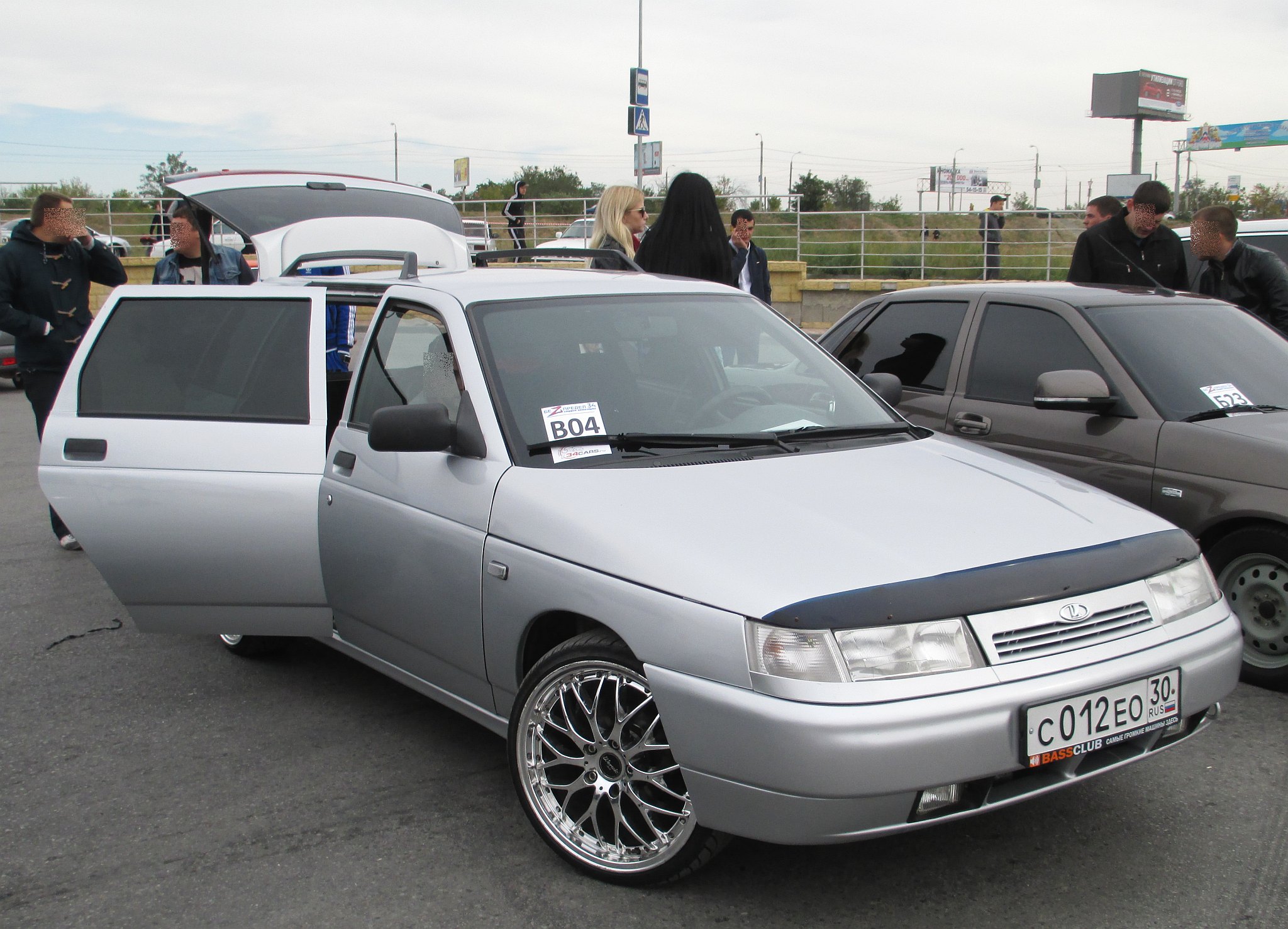 Лада 11 сиреневая. Ваз 2111 сват астрахань фото. 2112 универсал серый. Ваз 2111 гос номер. Ваз 21111 универсал серебристый механика екатеринбурге.