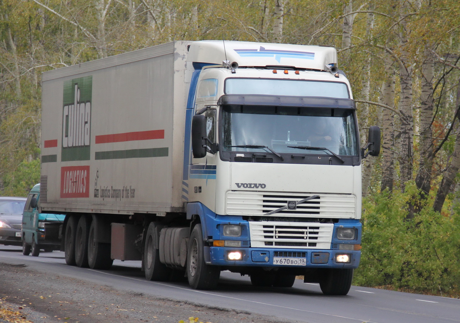 у 670 во 19, Volvo FH 1st gen, 1993–2002
