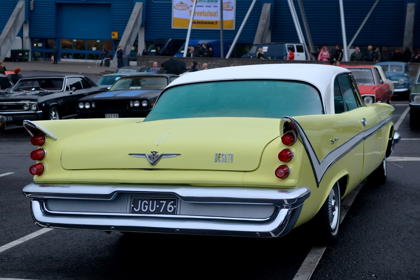 JGU-76, DeSoto Fireflite 