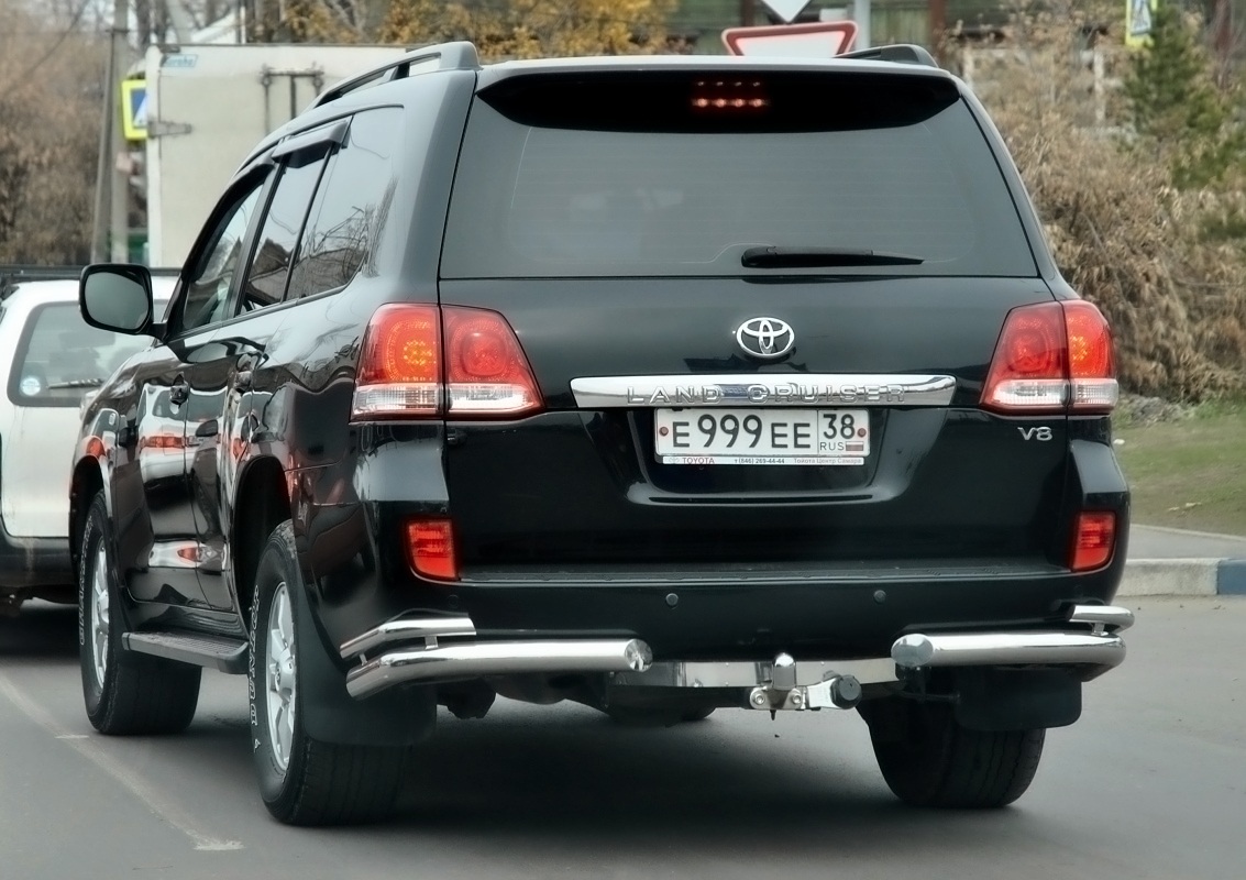 38 регион. Toyota Land Cruiser 200 999. Ленд Крузер т001ор777. Тойота ленд Крузер с 574 СС. Ленд Крузер 200 с номером вор.