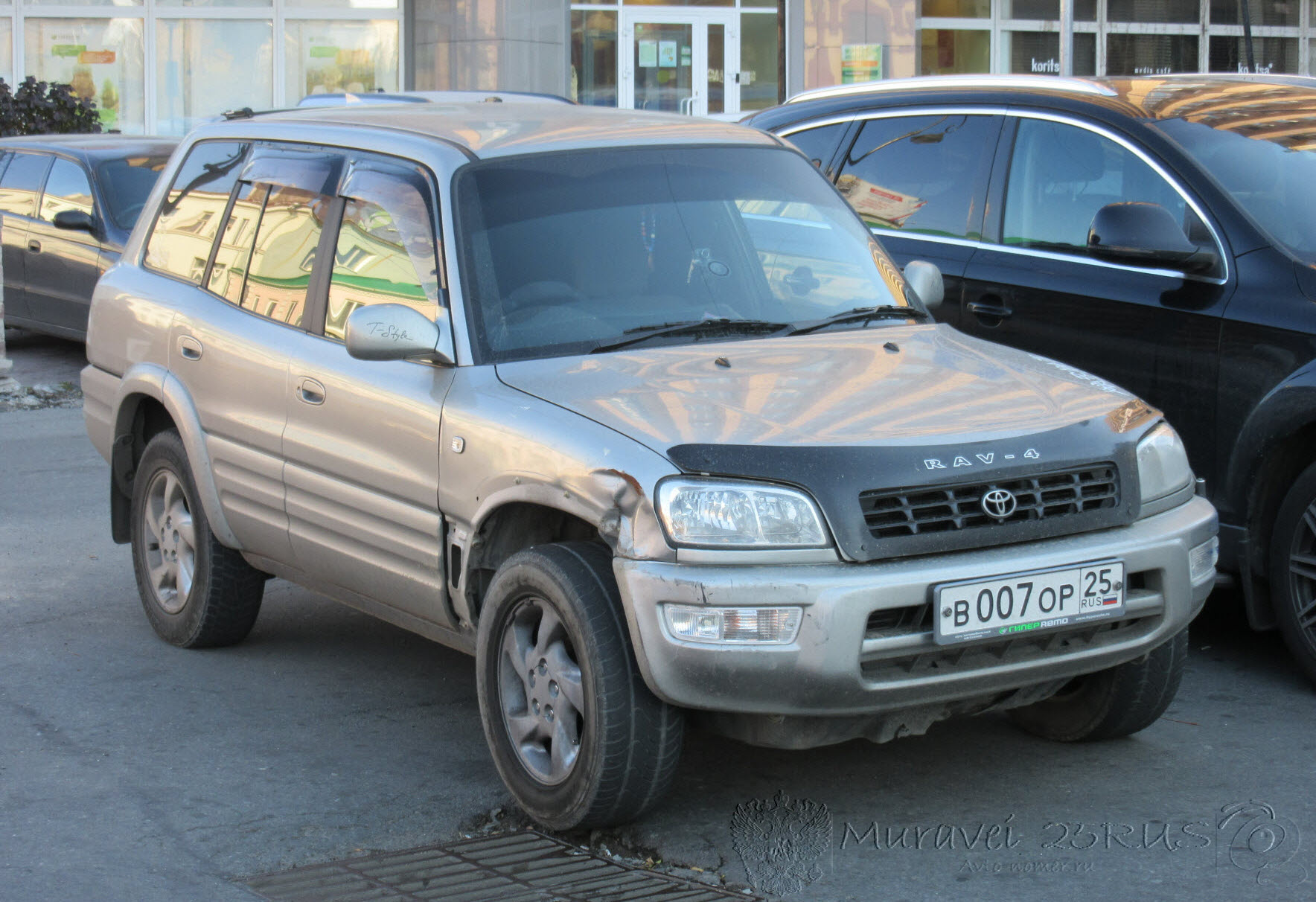 в 007 ор 25, Toyota RAV4 