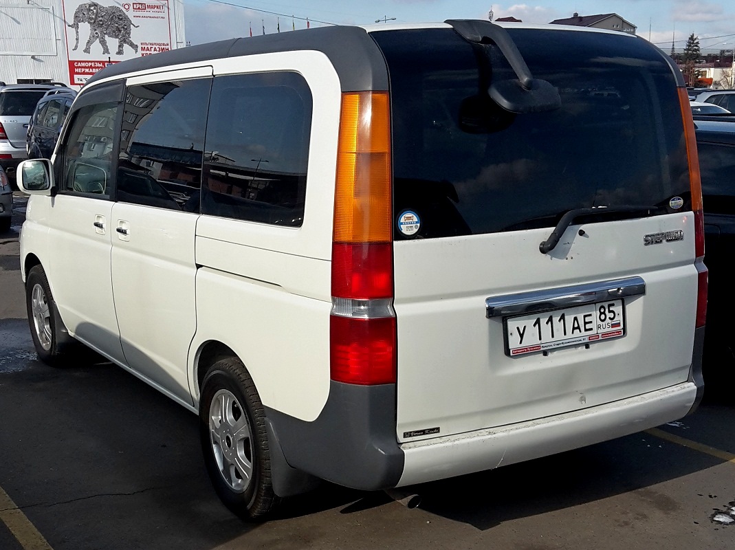 у 111 ае 85, Honda Stepwgn 2nd gen (RF3), 2001–2005