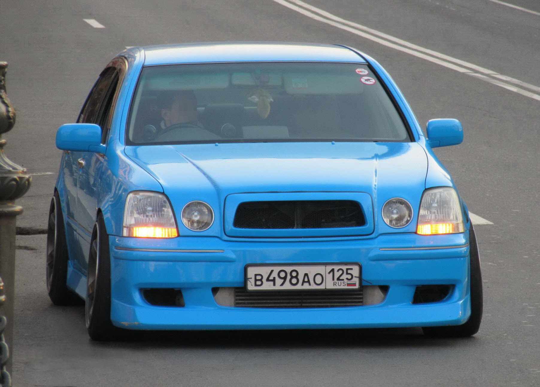 в 498 ао 125, Toyota Progres 1st gen (XG10), 1998–2007