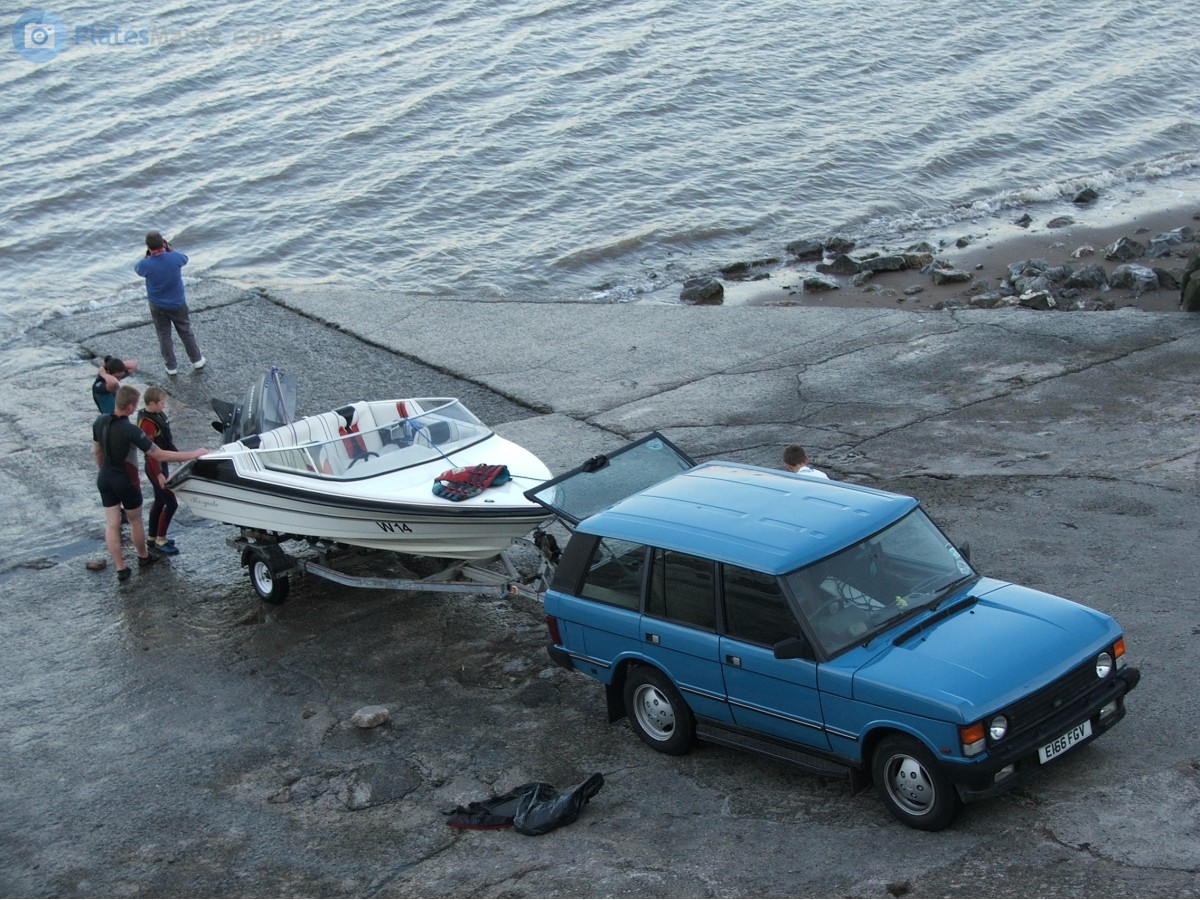 E166FGV, Land Rover Range Rover 1st gen, 1970–1996