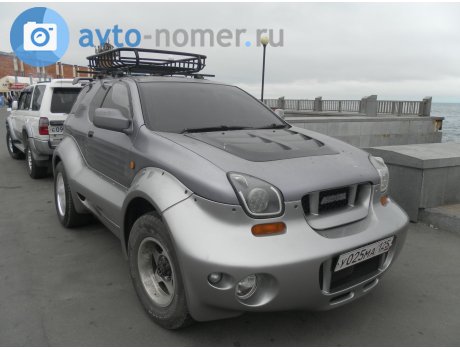 у025ма125, Isuzu VehiCross
