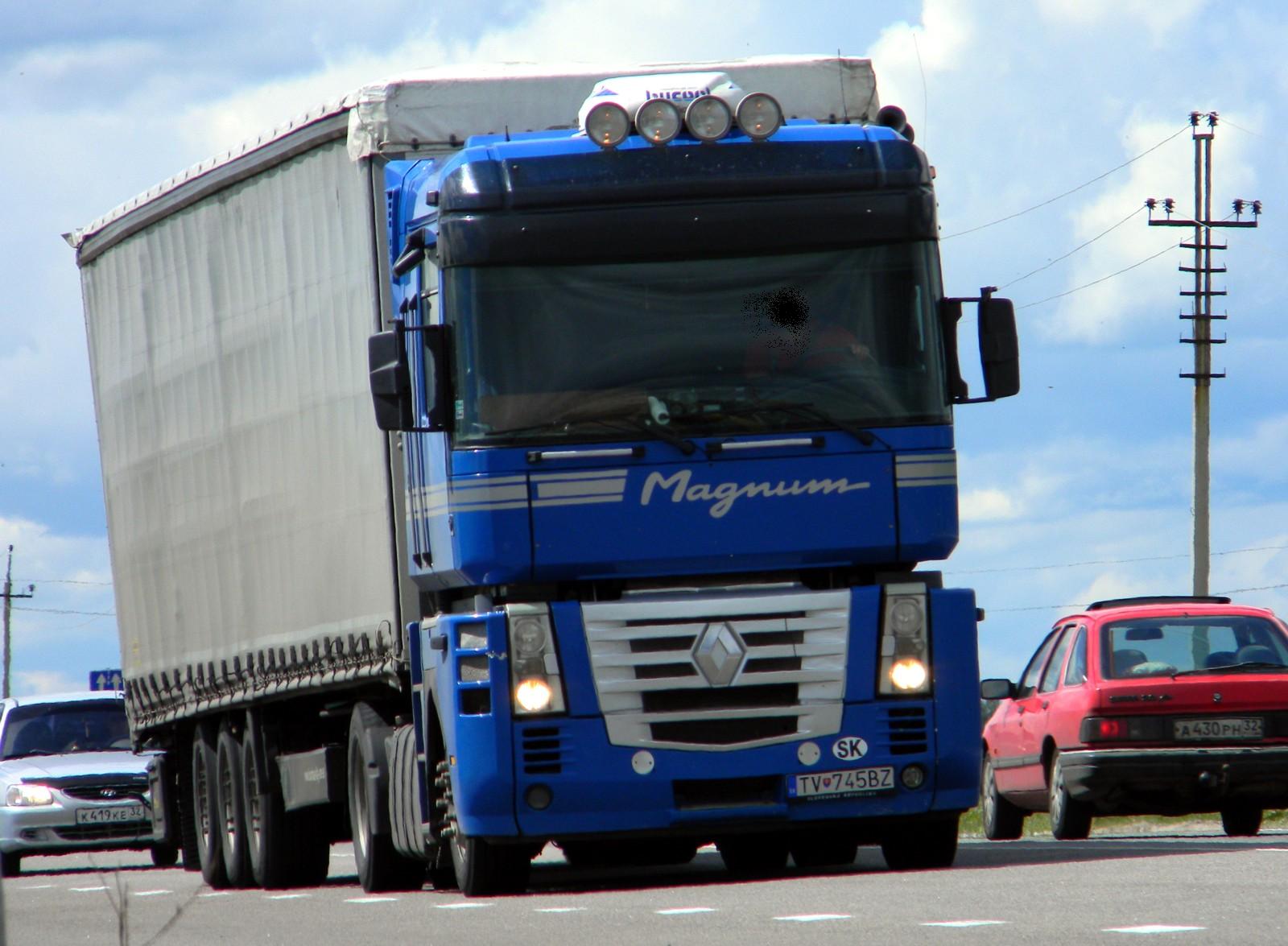 TV-745BZ, Renault Magnum 