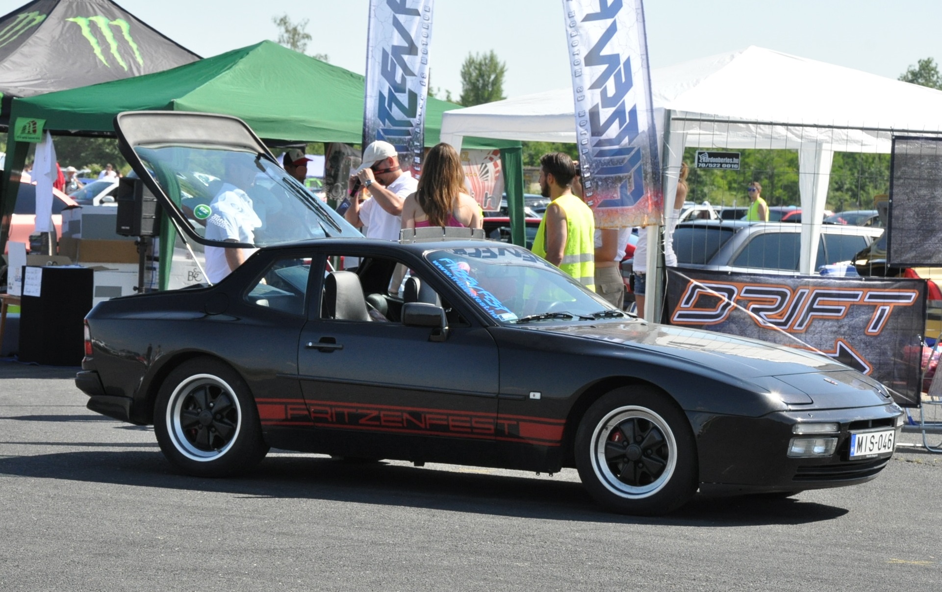 MIS-046, Porsche 944 1st gen Coupé (951/952), 1982–1991