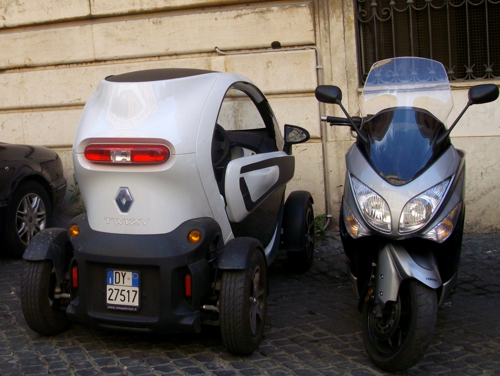 DY 27517, Renault Twizy Z.E. 1st gen Urban (M09e), 2012–2023