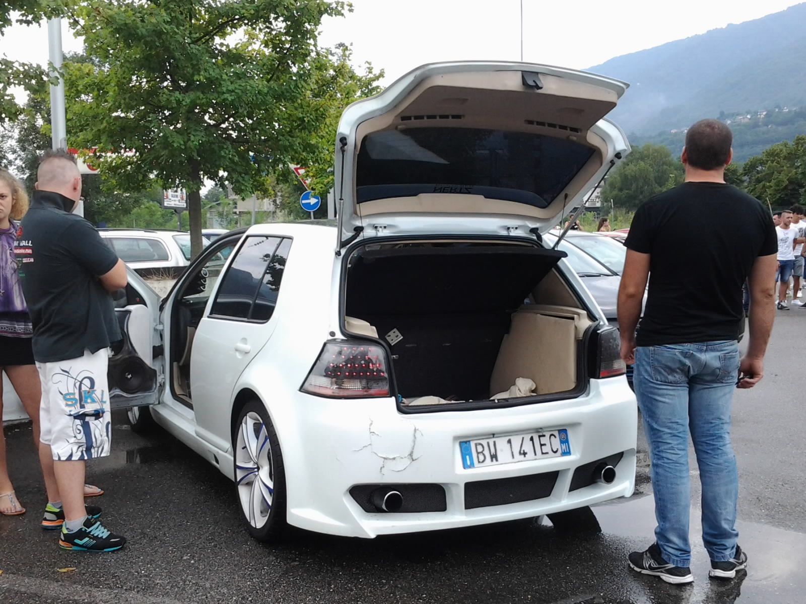 BW 141 WC, Volkswagen Golf 4th gen 5-door Hatch (1J1), 1997–2003 (–2008 for CN-market)