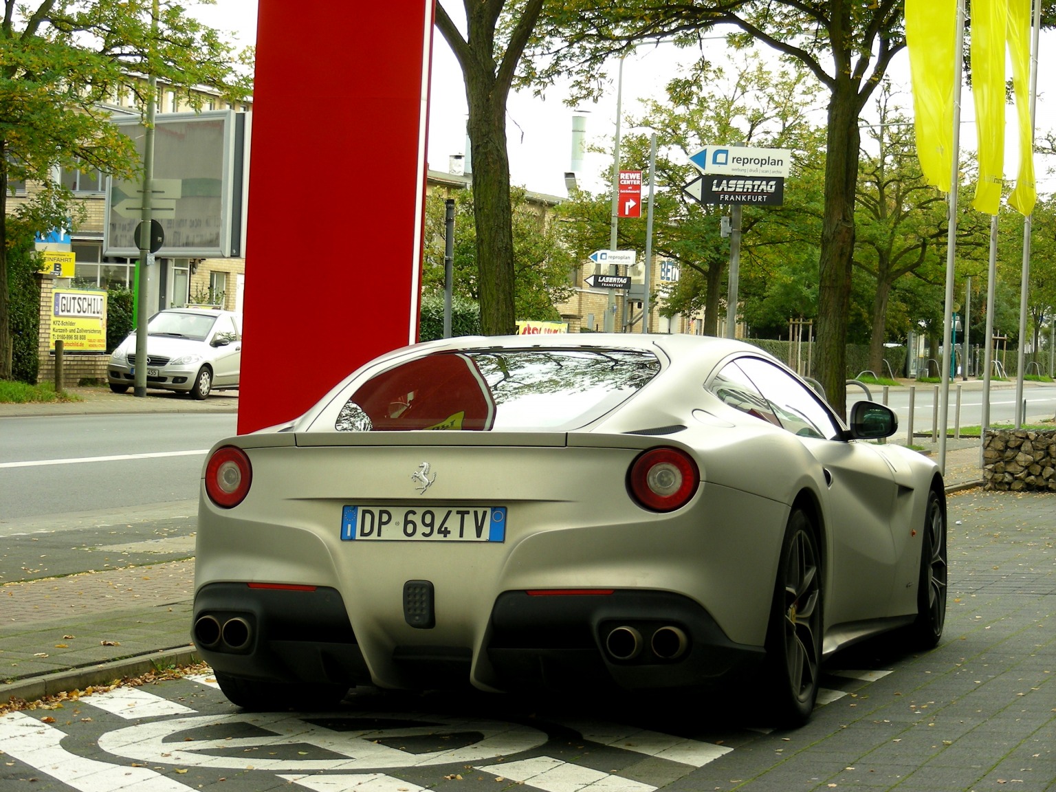 DP 694 TV, Ferrari F12 F12berlinetta (F152), 2012–2017