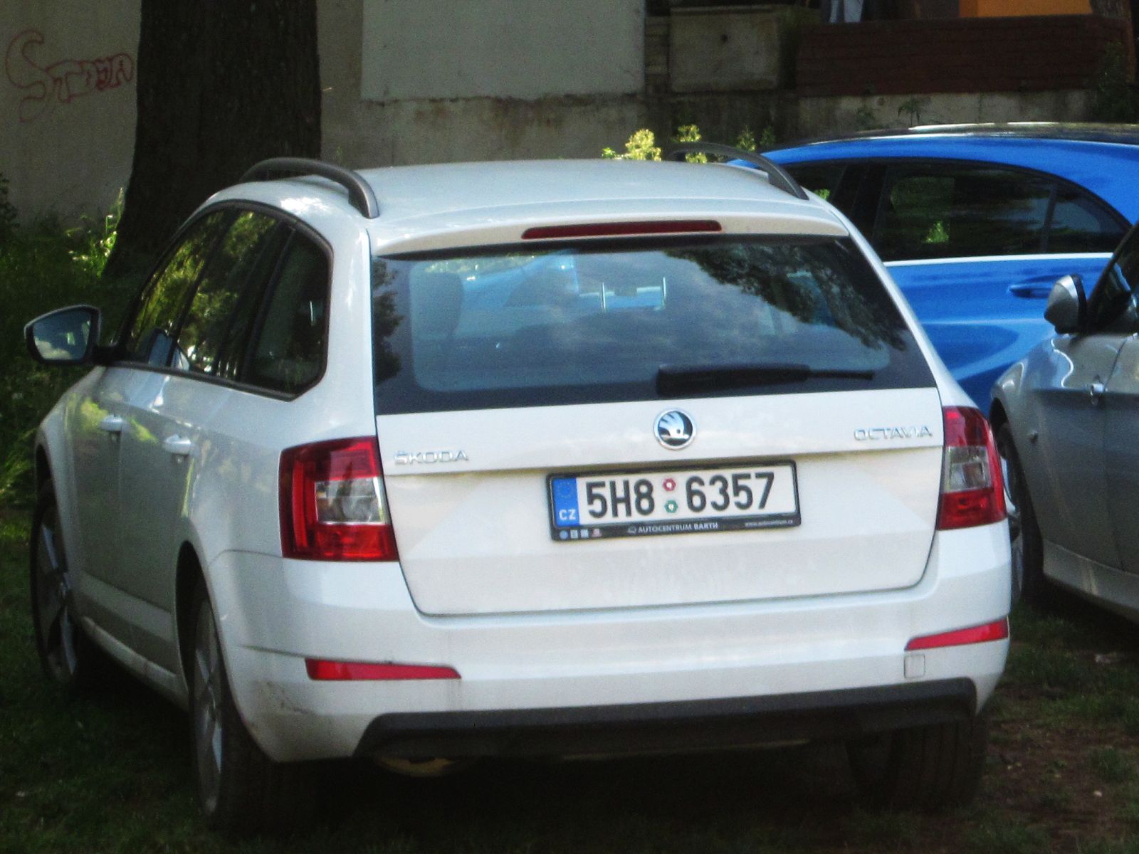 5H8 6357, Skoda Octavia 