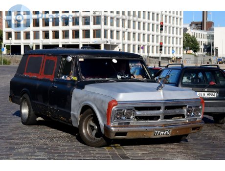 TFM-80, GMC Suburban