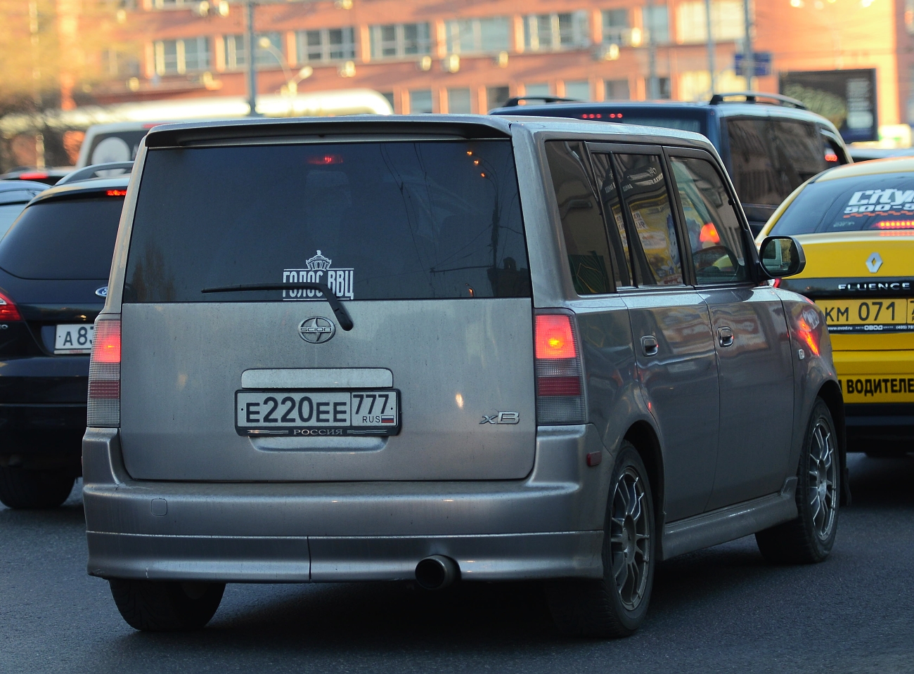 е 220 ее 777, Scion xB 1st gen (XP30), 2003–2006