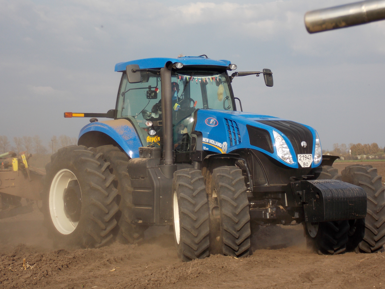 21947 BO, New Holland T-Series 