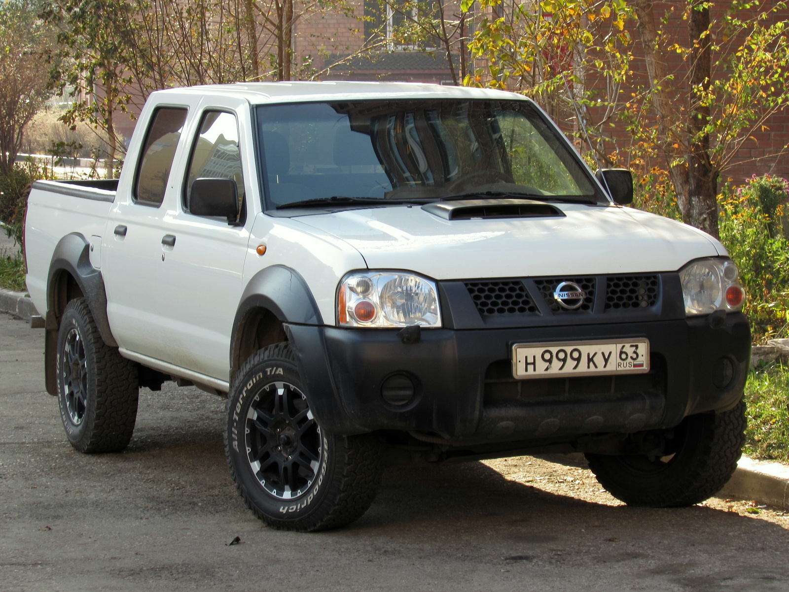 Ниссан нп 300. Ниссан 300 пикап. Nissan пикап np300. Nissan np300 pick-up 2012.