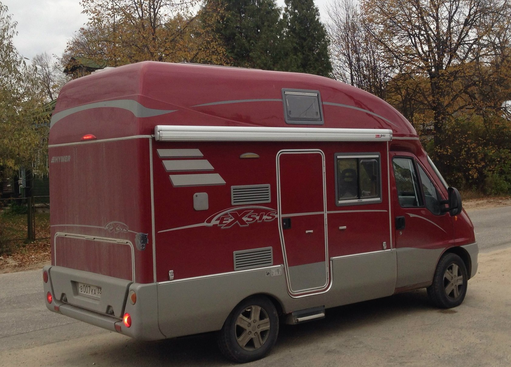 в 007 ка 33, Hymer Exsis 