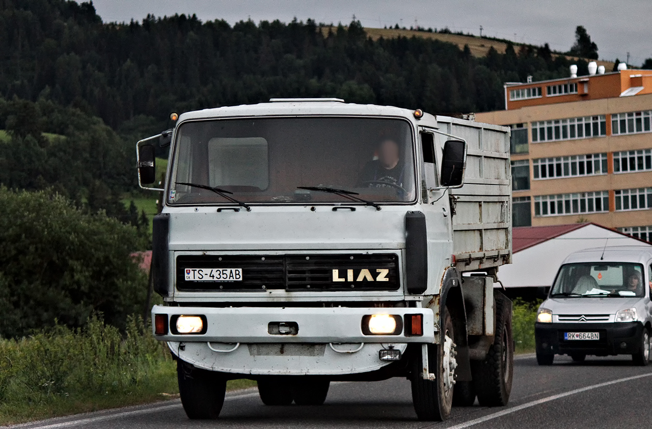TS-435AB, LIAZ 100 