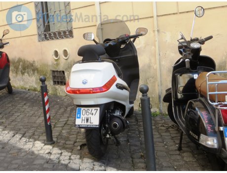 0647 HWL, Piaggio XEvo