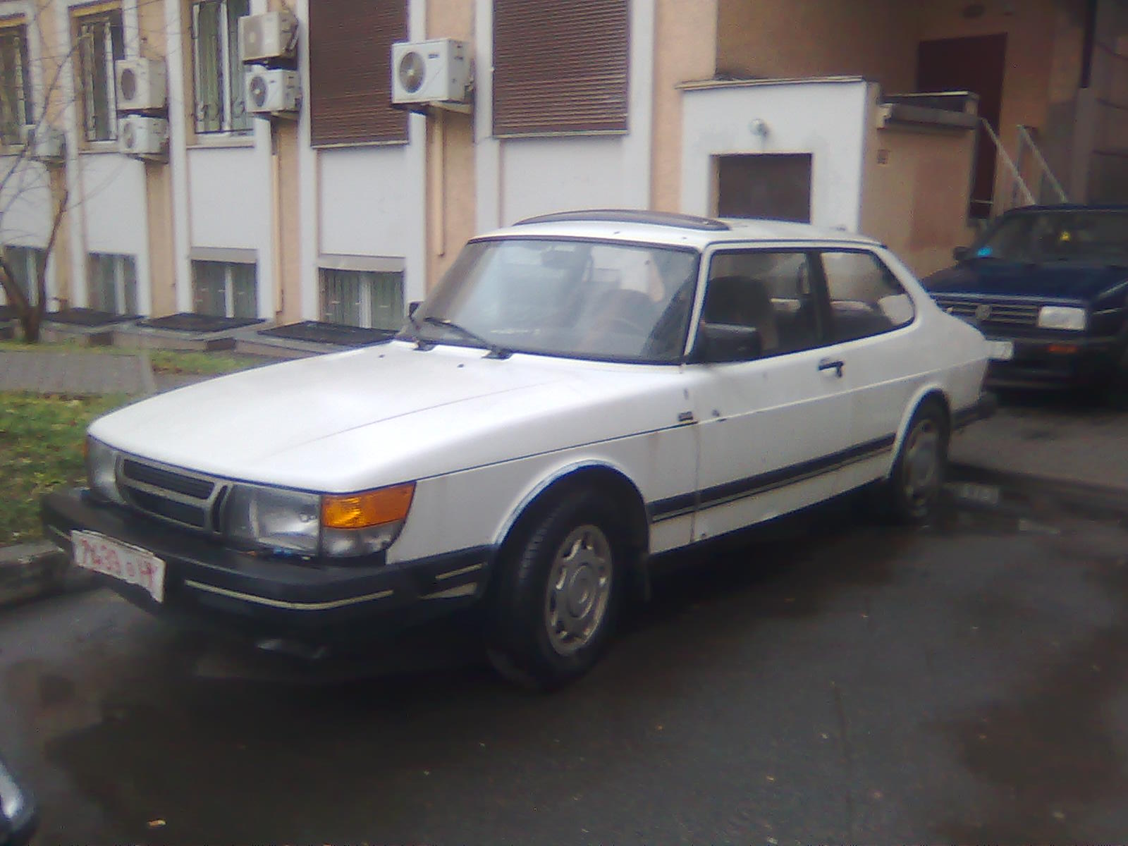 7439 HK, SAAB 900 1st gen 2-door Sedan, 1983–1993