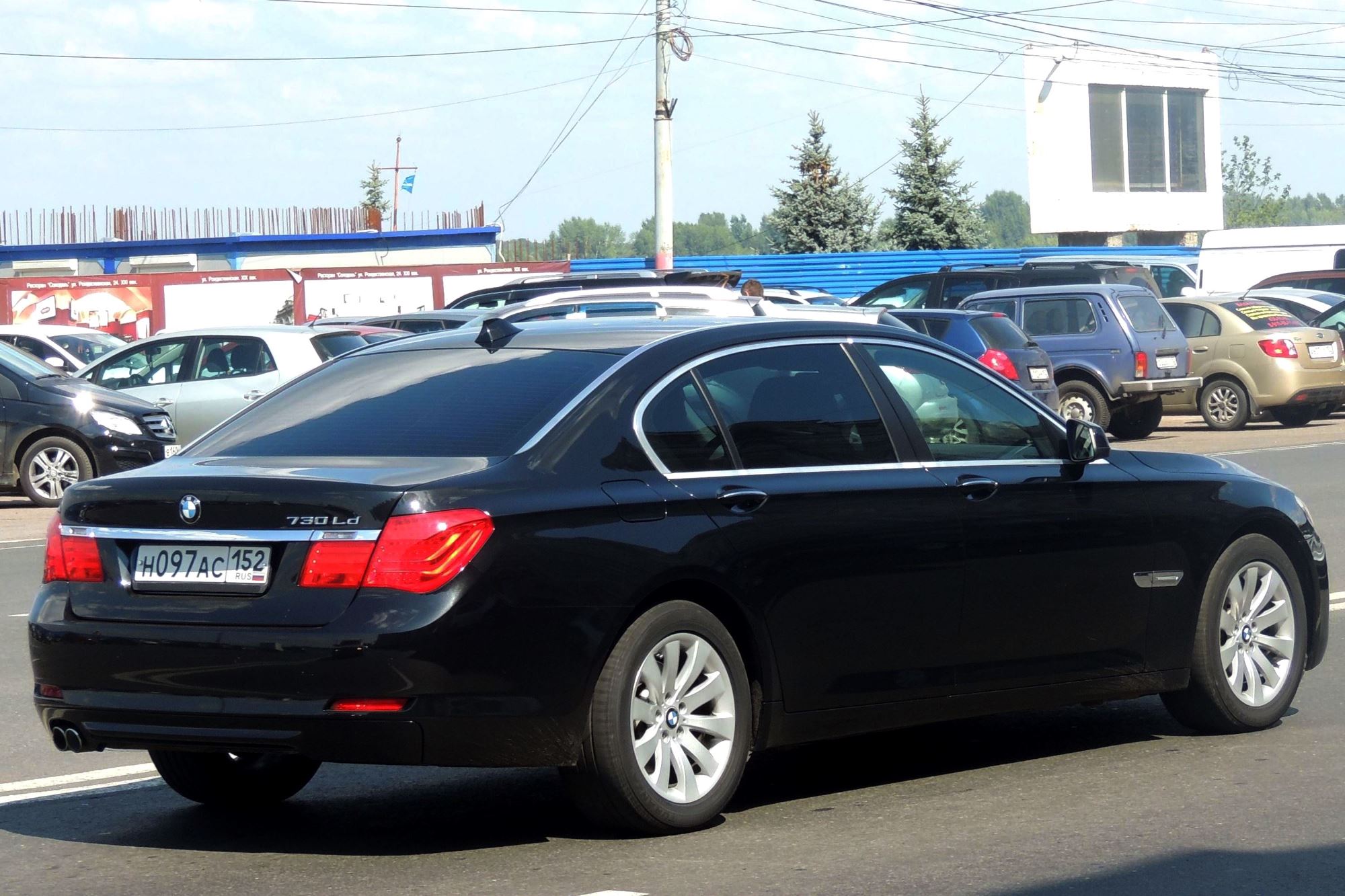 н 097 ас 152, BMW 7 Series 5th gen (F01–F04), 2008–2015
