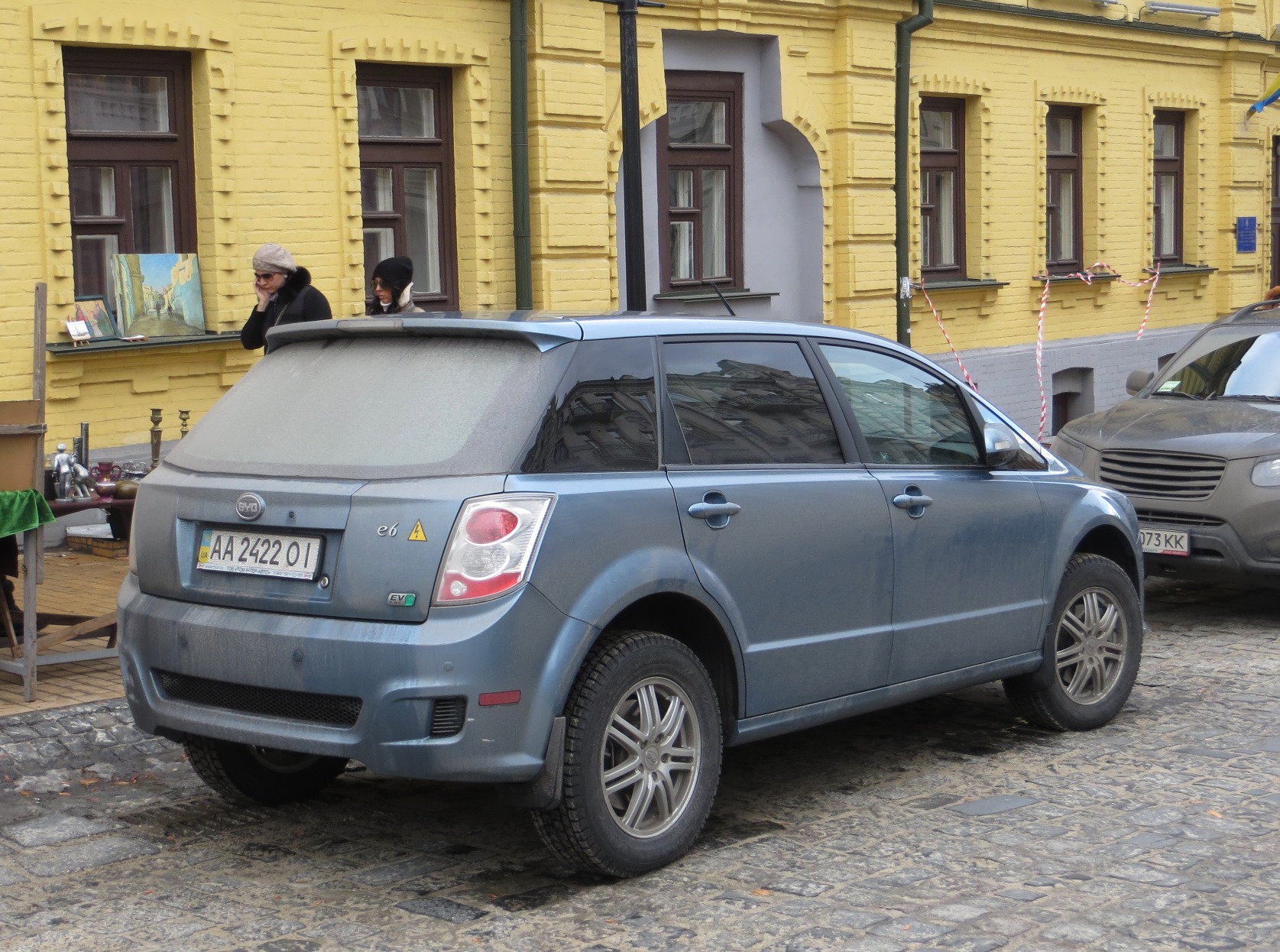 AA 2422 OI, BYD e6 1st gen, 2009–2021