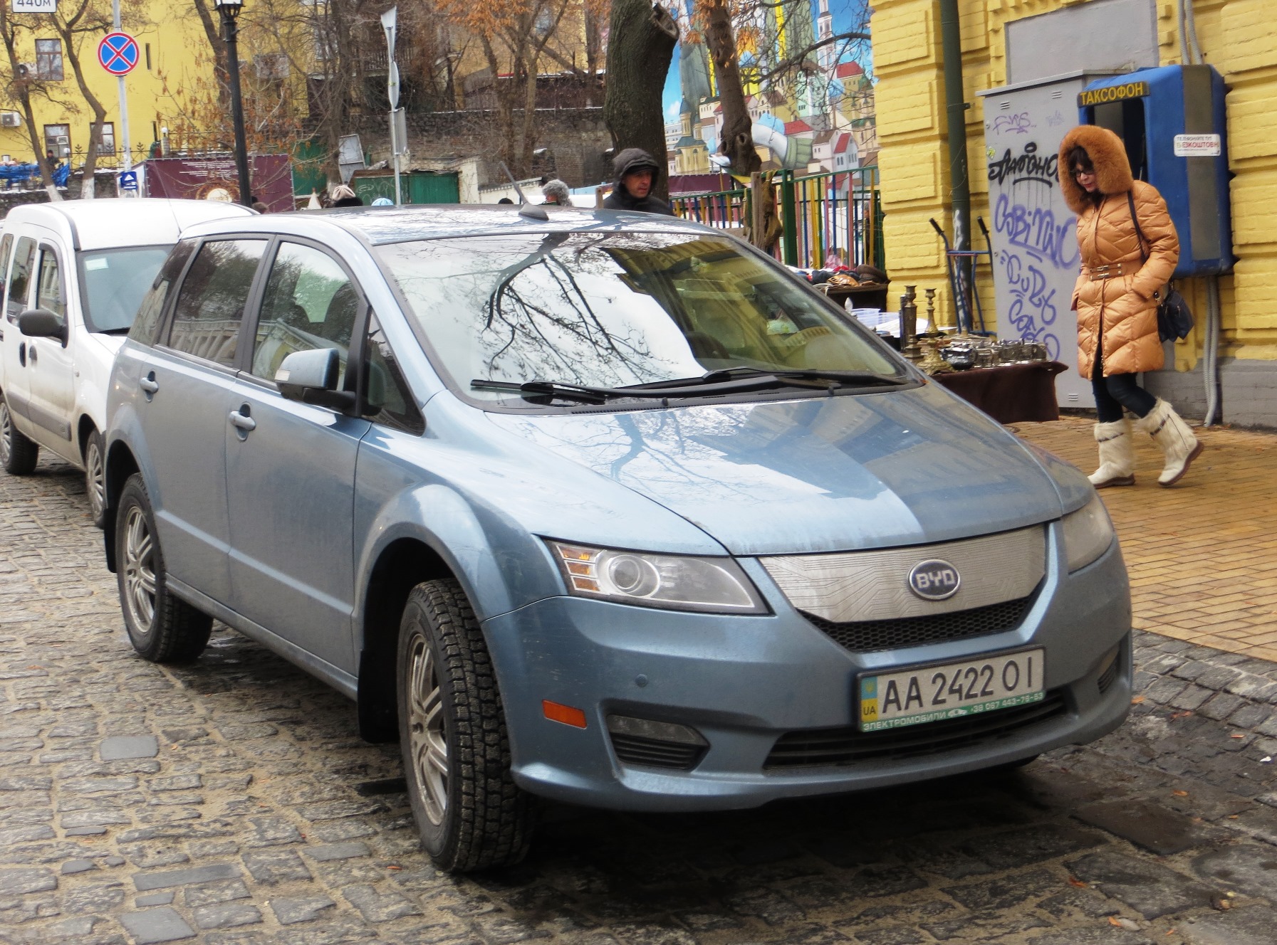 AA 2422 OI, BYD e6 1st gen, 2009–2021