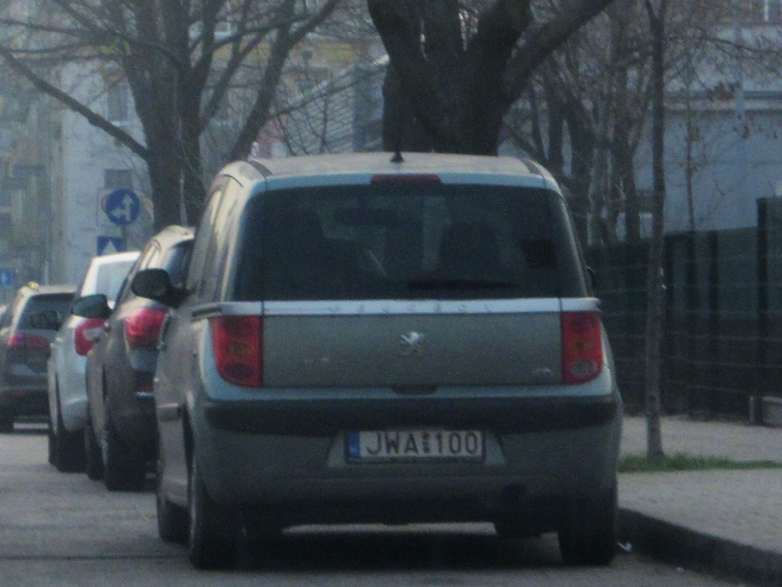 JWA-100, Peugeot 1007 1st gen (KM), 2004–2009