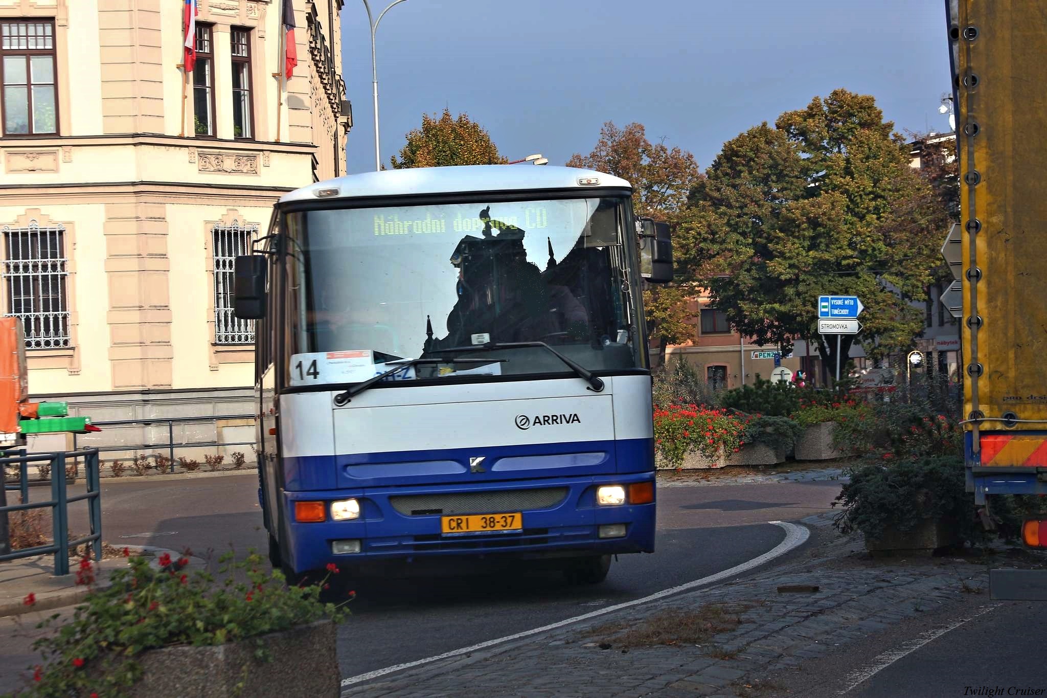 CRI 38-37, Karosa B952E 