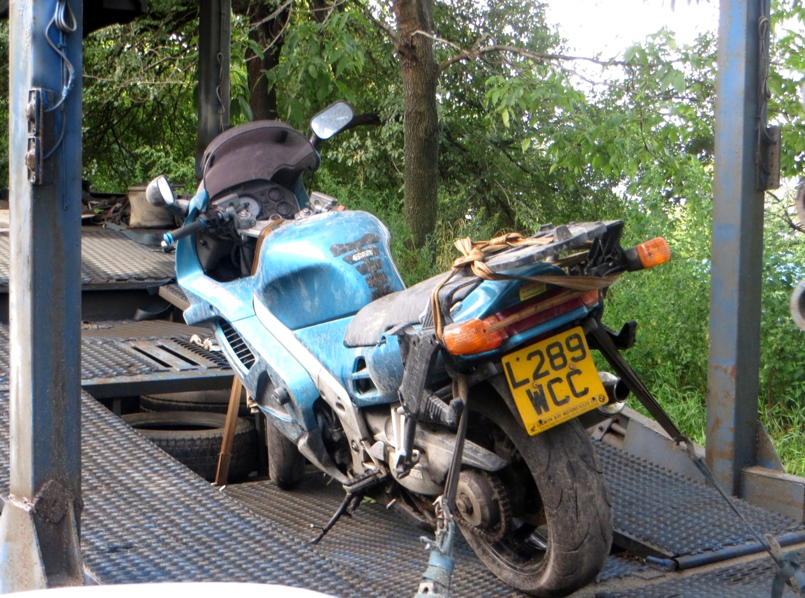 L289WCC, Honda VFR Series 3rd & 4th gen VFR750F (RC36), 1990–1997