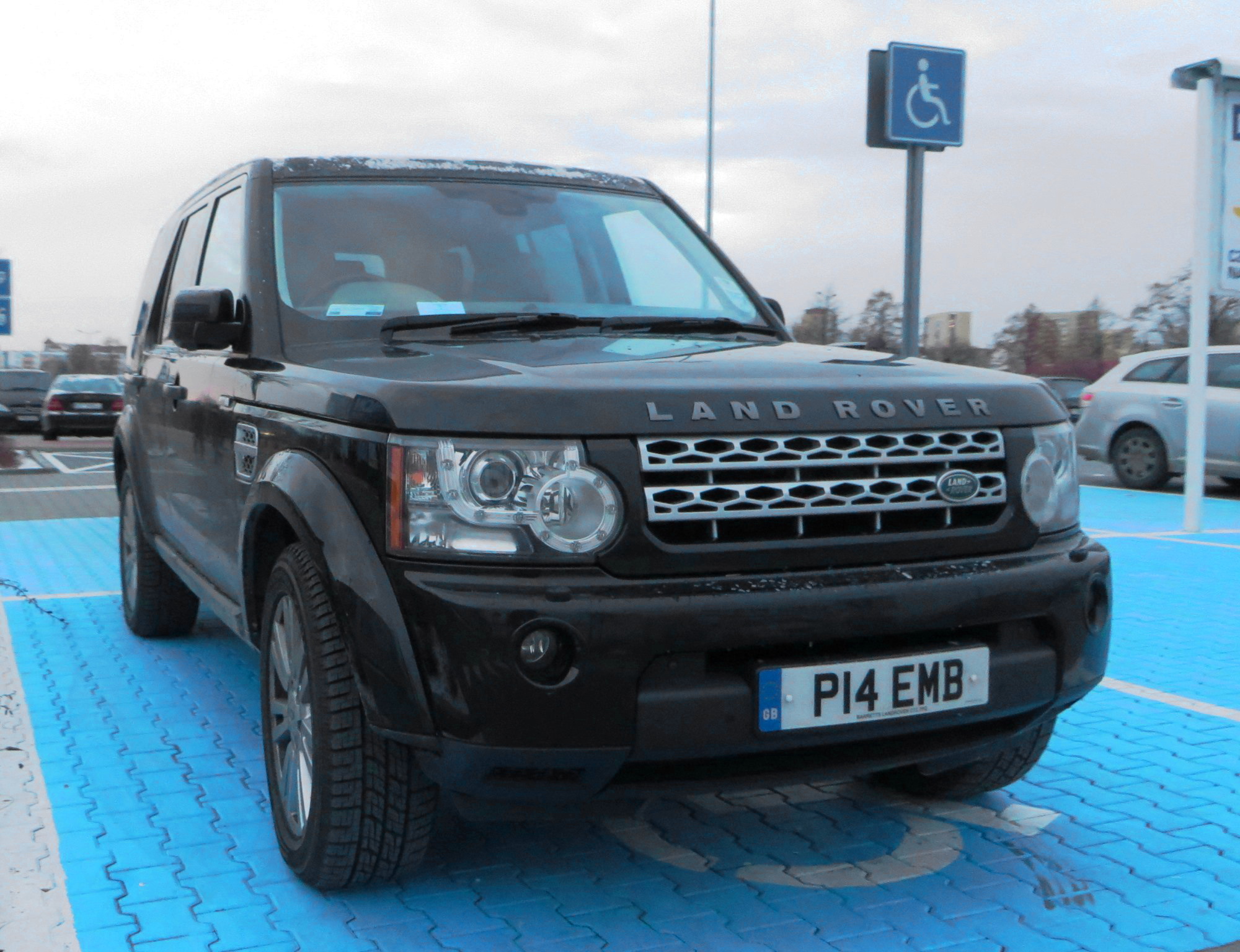 P14EMB, Land Rover Discovery 4th gen (LR4) (L319), 2009–2016