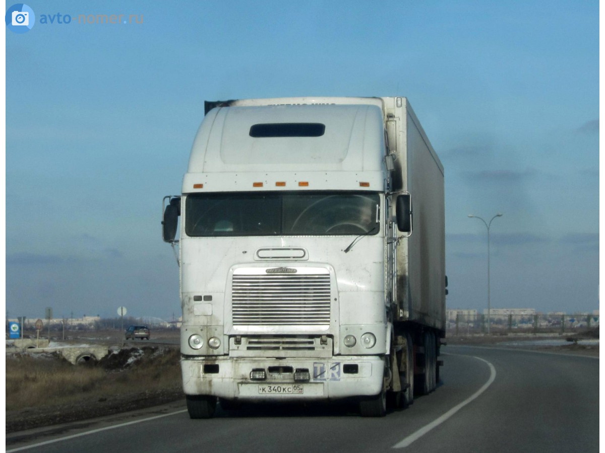 к 340 кс 05, Freightliner FLB 