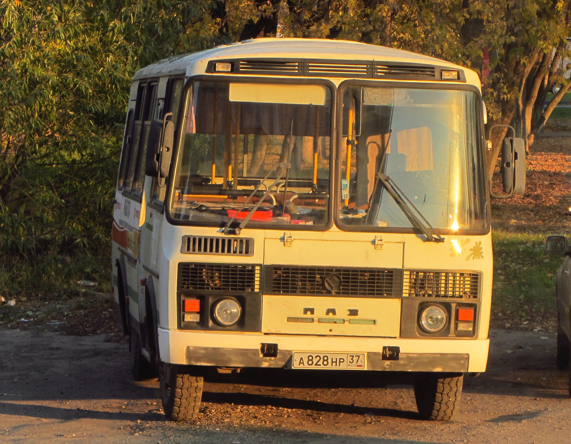 Автобус ПАЗ 32053 старый