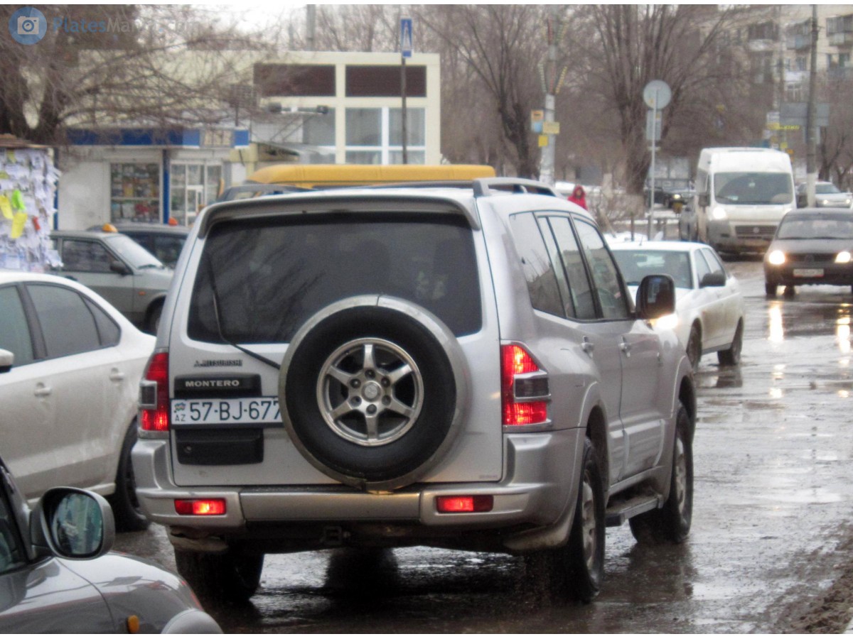 57 BJ 677, Mitsubishi Montero 3rd gen 5-door SUV (V60/NM/NP), 1999–2006