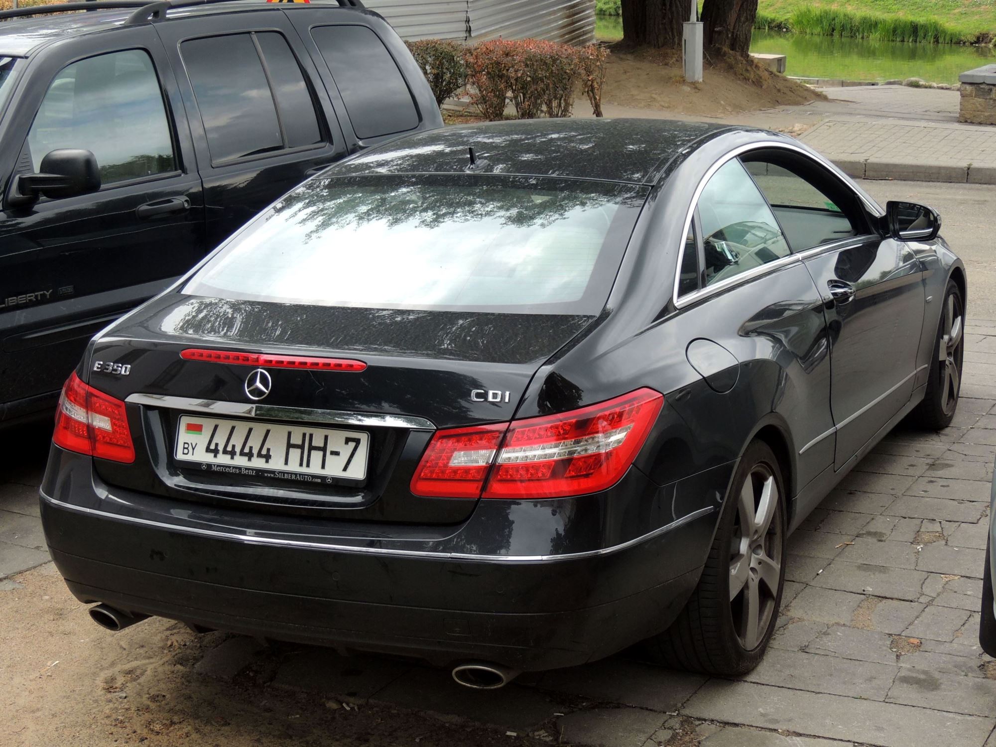 4444 HH-7, Mercedes-Benz E-Klasse 4th gen Coupé (C207), 2009–2012