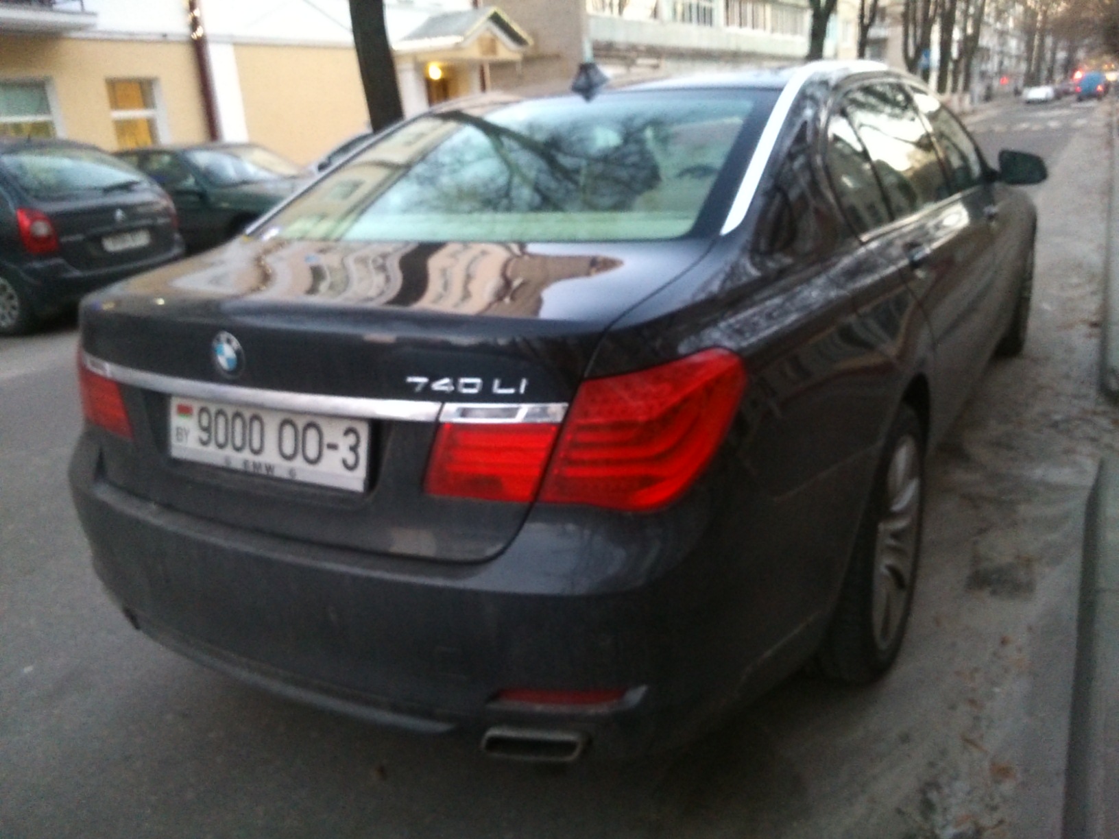 9000 OO-3, BMW 7 Series 5th gen (F01–F04), 2008–2015