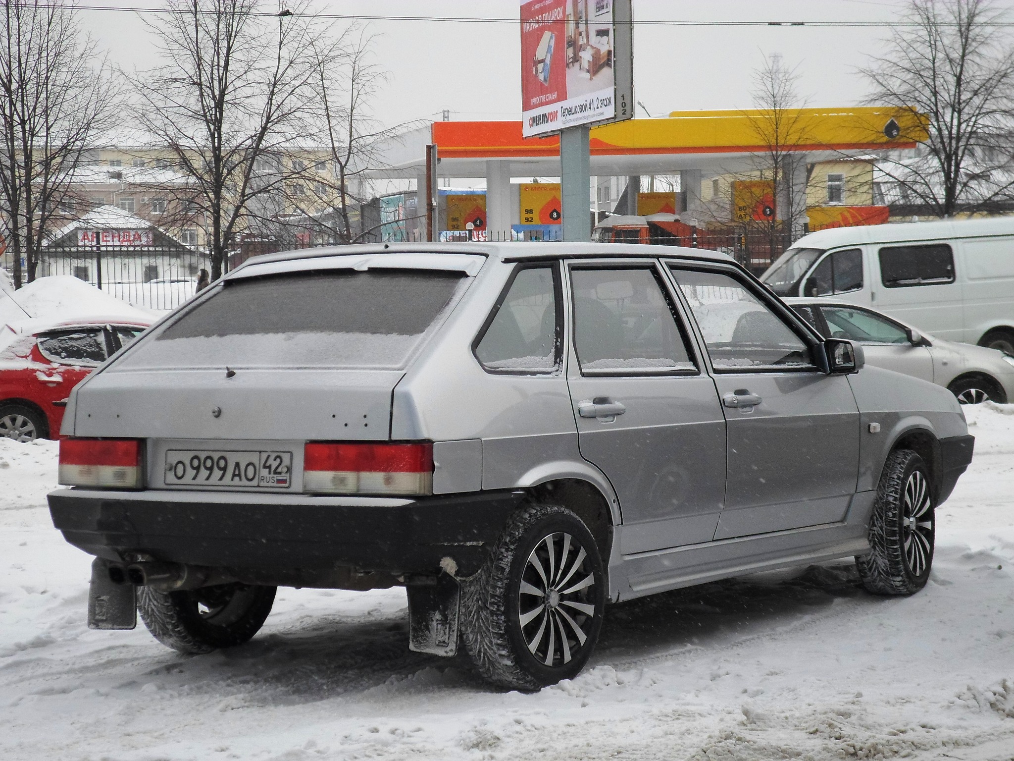 о 999 ао 42, Lada (VAZ) 2109 2109 Спутник (Samara/Forma/Sputnik), 1987–2004 (–2011 for others)