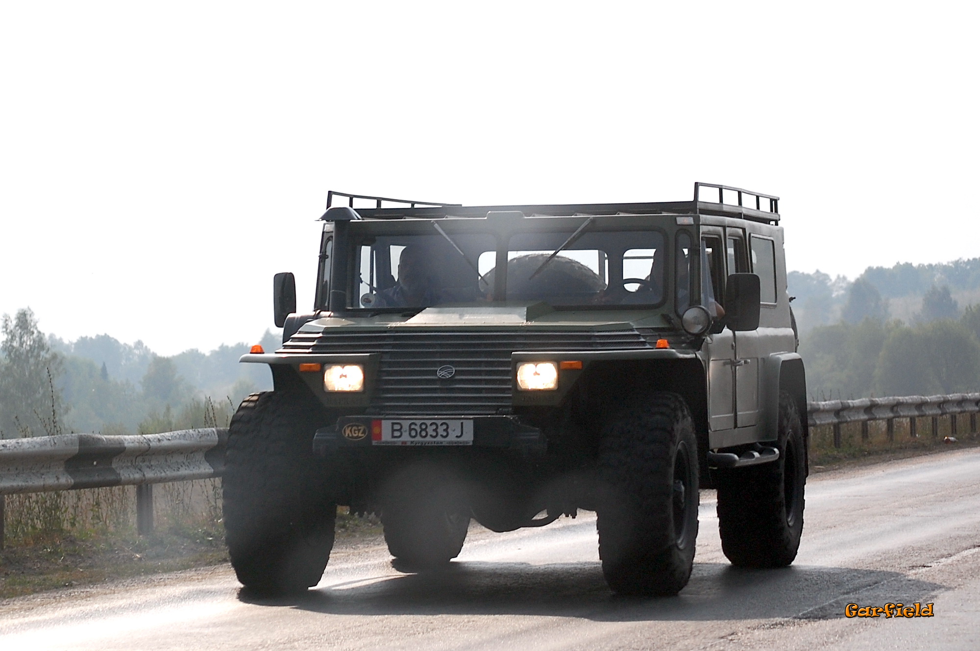 B 6833 J, Home-made vehicle 