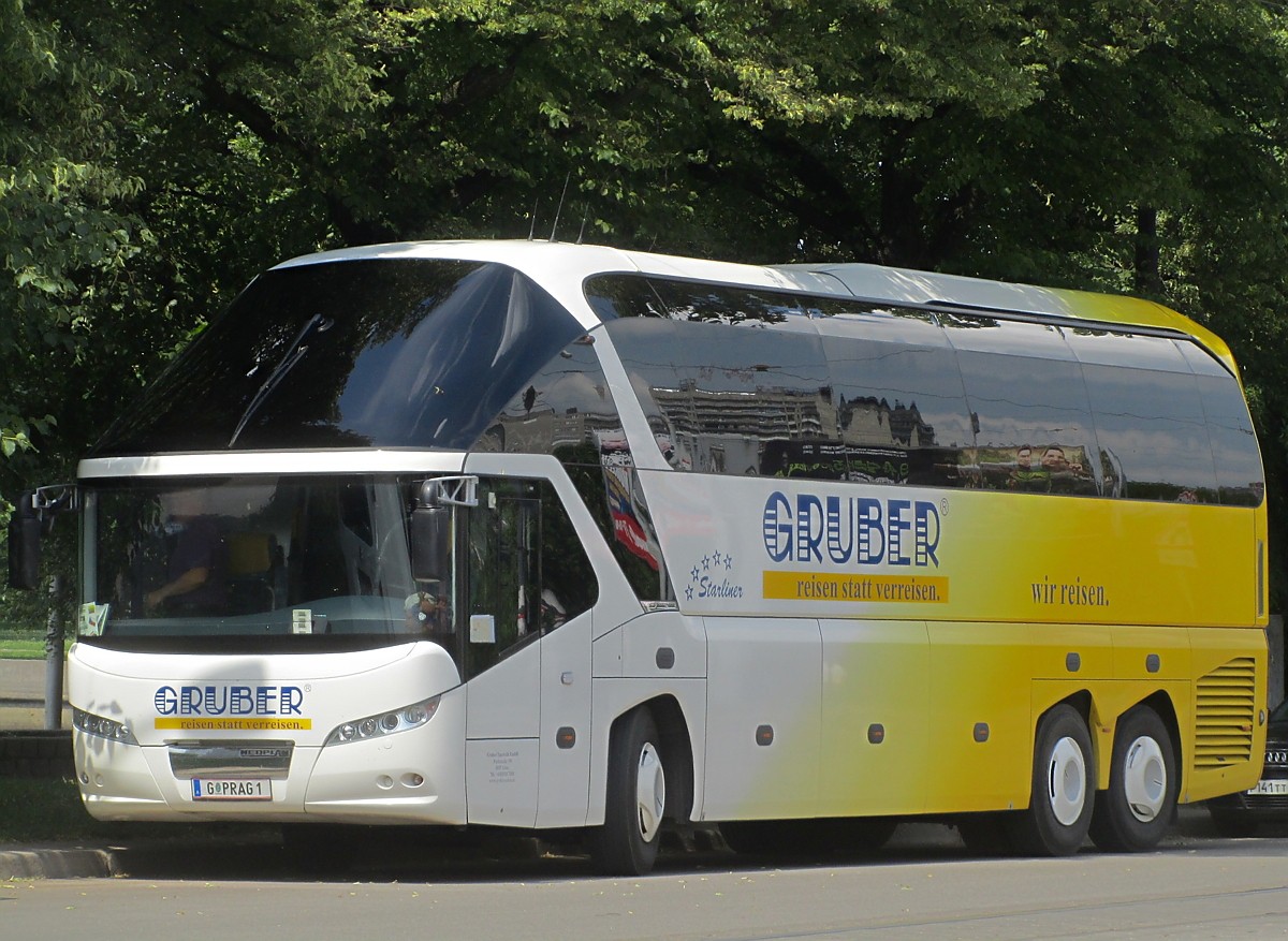 G PRAG 1, Neoplan Starliner 