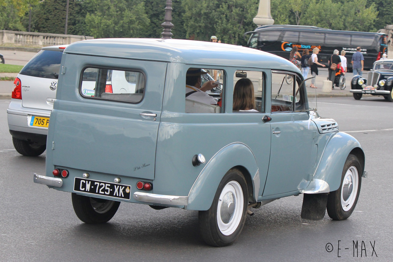 CW-725-XK, Renault Dauphinoise 