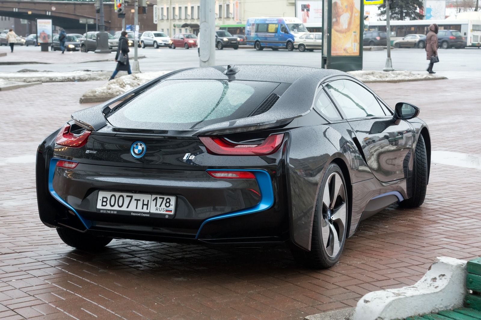 BMW i8 Coupe 2020 салон