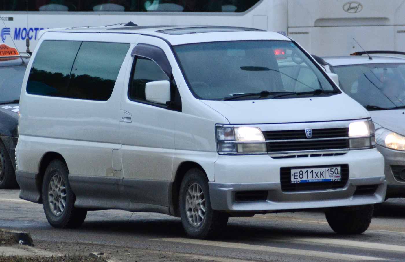 nissan caravan elgrand