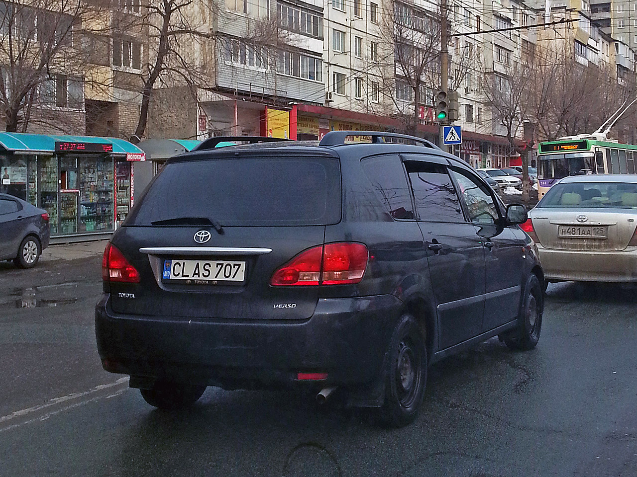 CL AS 707, Toyota Avensis Verso 1st gen (XM20), 2001–2003