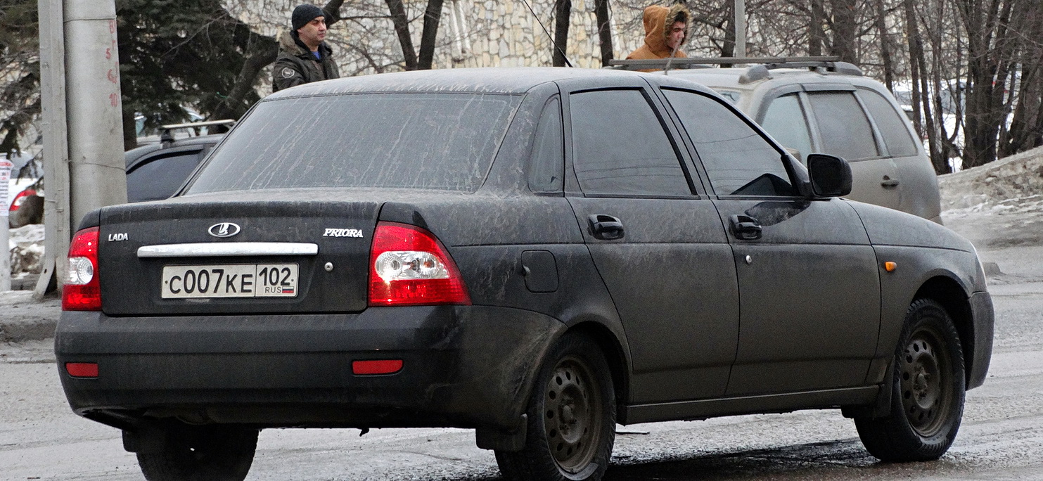 Черная Приора седан 102 регион